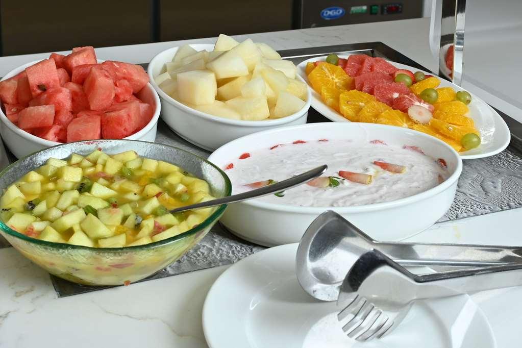 Comfort Hotel Jeddah King Road Jidá Restaurante foto